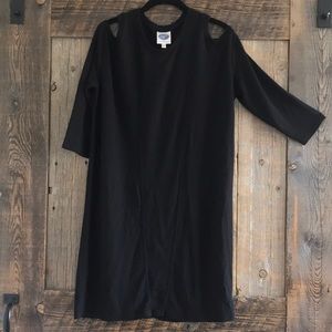 Diana Gilman cold shoulder dress 👗🖤